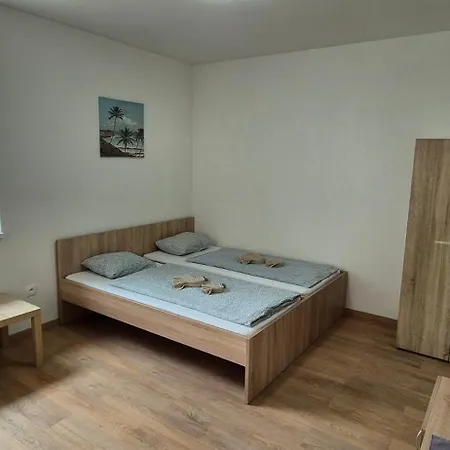 Majka Apartman 4 아파트 Holíč